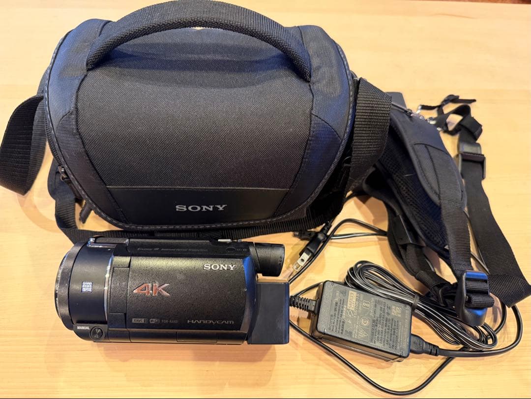 SONY FDR-AX60 4Kビデオカメラ 本体とケース・ストラップ付き