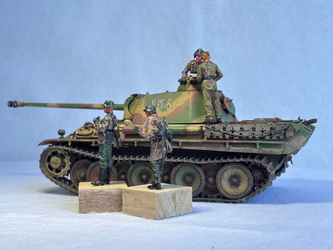 1／３５ドイツ陸軍パンサーG型戦車プラモデル完成品