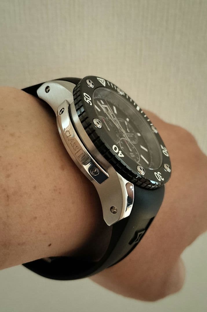 エドックス EDOX クラスワン クロノオフショア ビッグデイト クォーツ　訳有