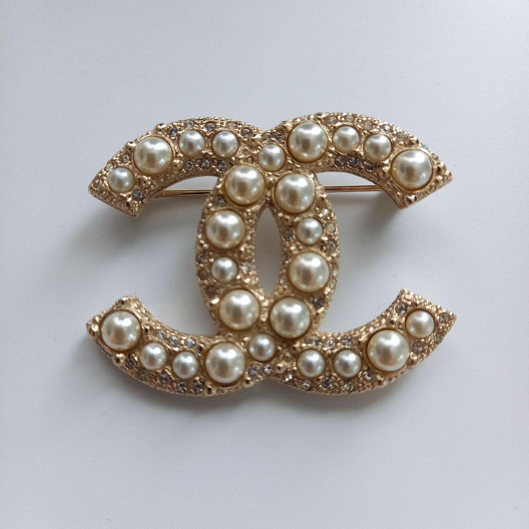 CHANEL シャネル　パール　ブローチ　ココマーク　CC