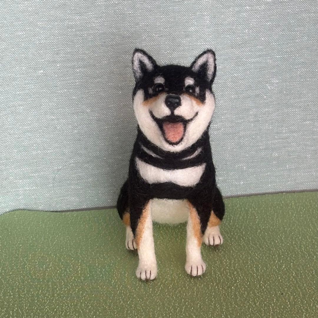 柴犬　黒柴　羊毛フェルト　ハンドメイド　No.104