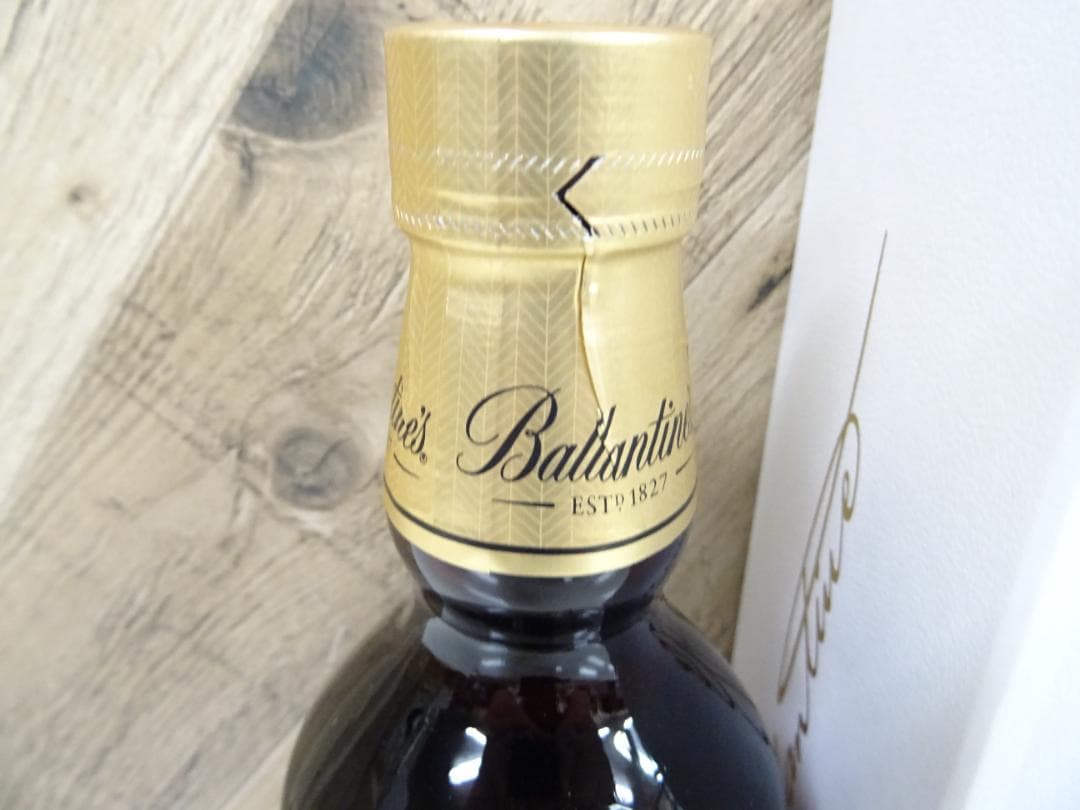 ヒ*ス様 広003 バランタイン 21年 ウイスキー 700ml 40％