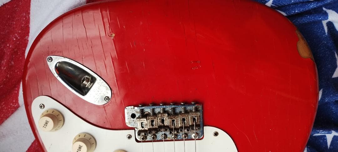 フェンダージャパン　レースセンサー付きストラト