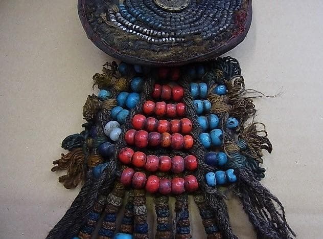 ★P1201★ エスニック　古い頭飾り　民族装飾　装身具　 ガラスビーズ