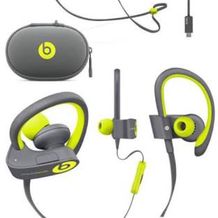 Nick☆【powerbeats2 wireless】