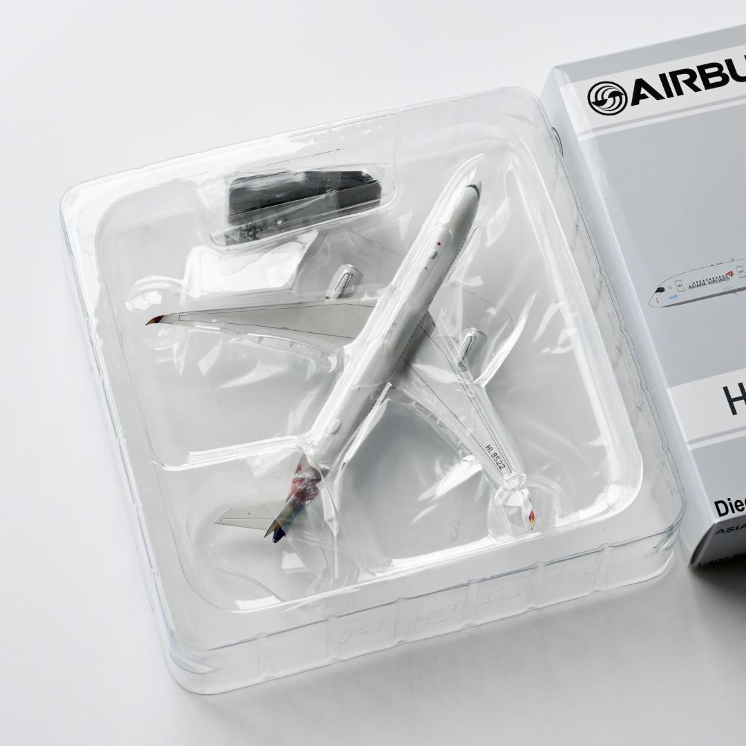 ★Raion様★アシアナ航空 A350-900 ギア着脱可 1/400