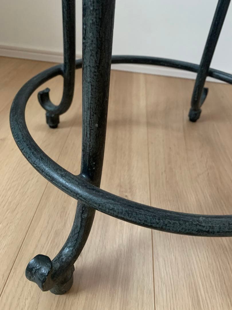 アンティーク調　スツール