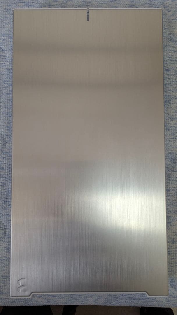 fractal design define 7 white TG 強化ガラス