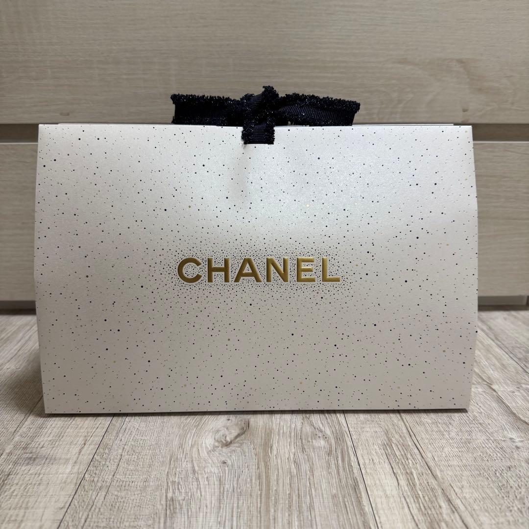 【新品・完売品】CHANEL 2025 ホリデー リップアンドネイルケアセット