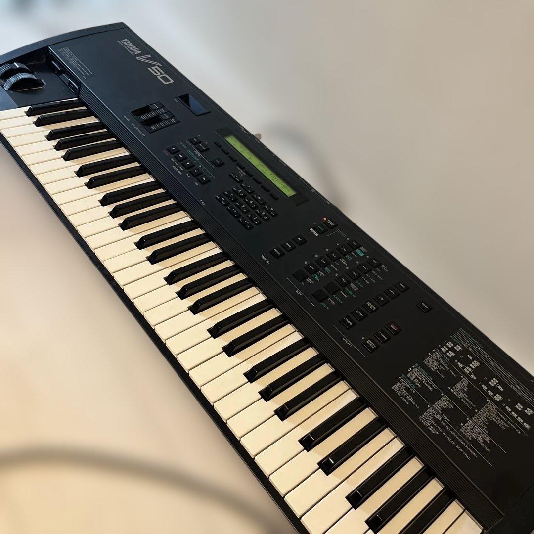 YAMAHA V50 シンセサイザー キーボード