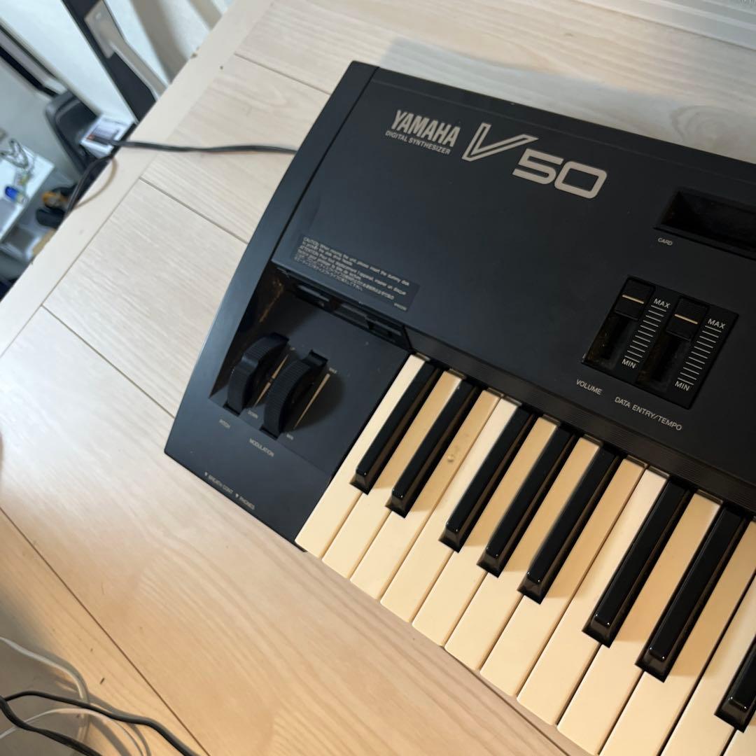 YAMAHA V50 シンセサイザー キーボード