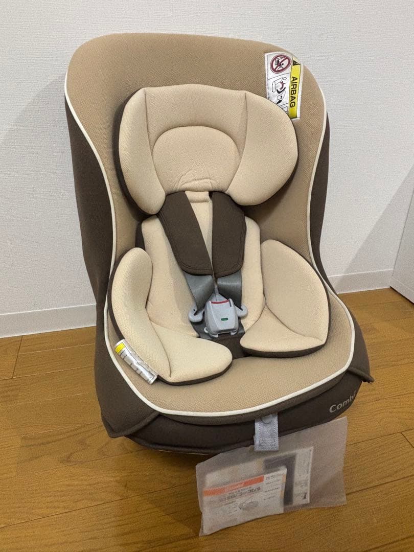美品!!コンビ チャイルドシート コッコロ S UX-U 人気カラー♪ビスケット