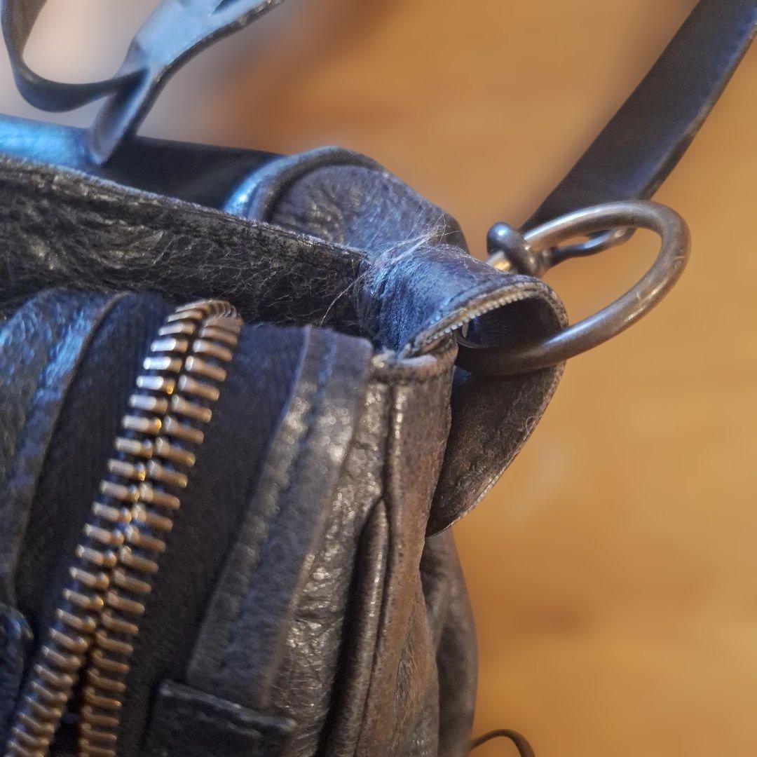 バレンシアガ ショルダーバッグ