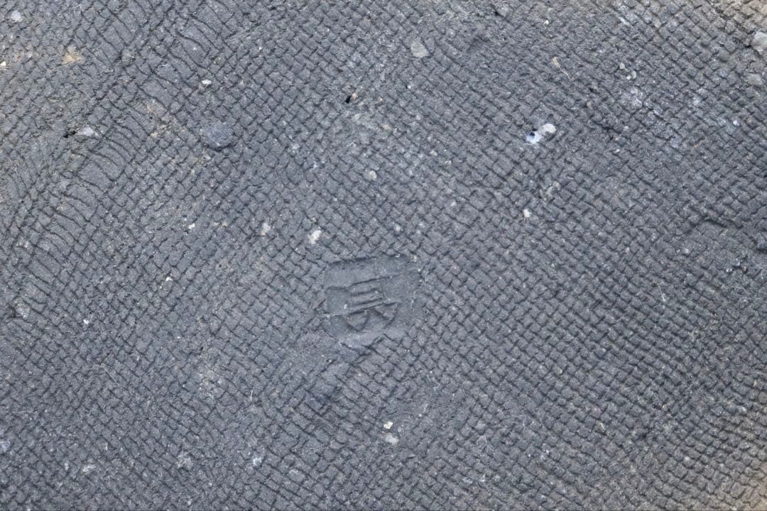 坂田甚内作　黒灰陶波紋六角皿3点　送料込み250607