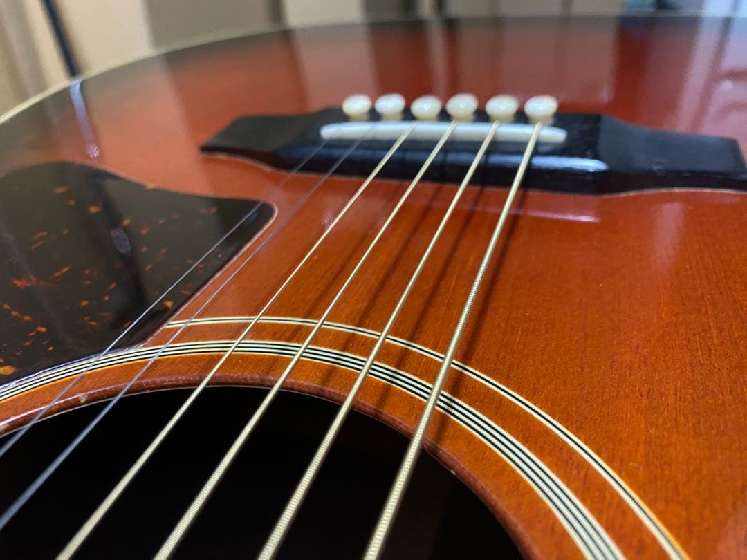 アコースティックギター　burny