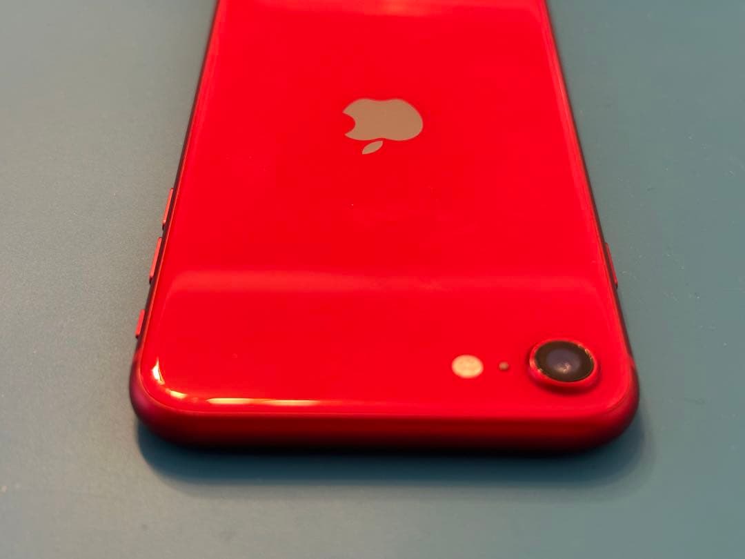 【極美品】iPhoneSE3 128GB SIMフリー バッテリー新品