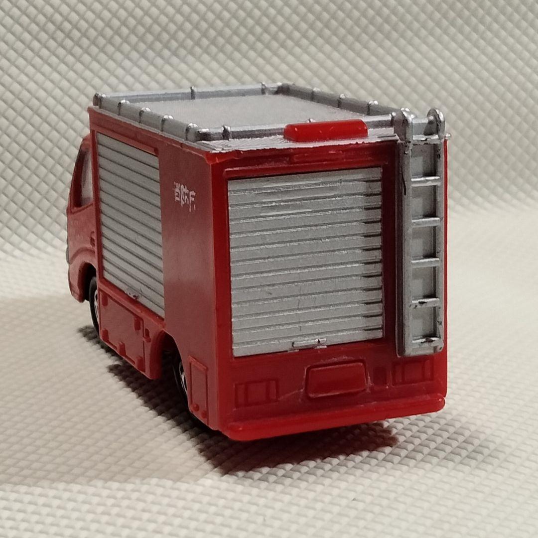 4932 トミカ トヨタダイナ ウォーターカッター車 2013年 緊急車両
