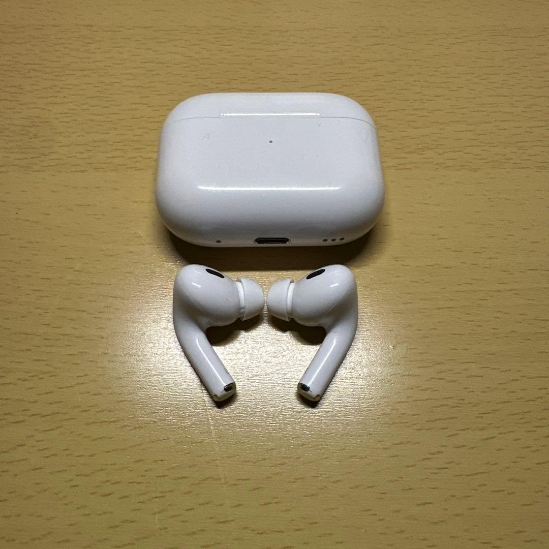今だけ‼️AirPods pro第2世代　Lightning端子
