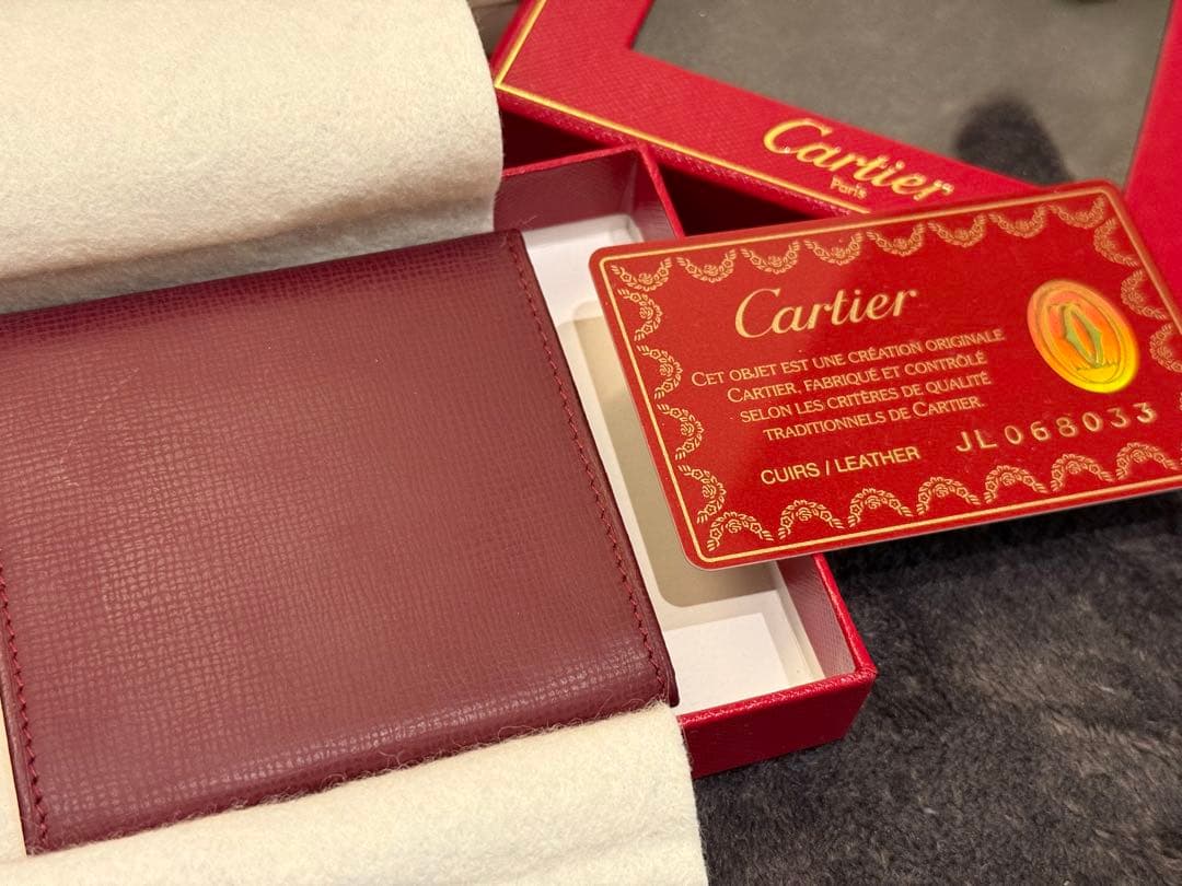 カルティエ　ケース