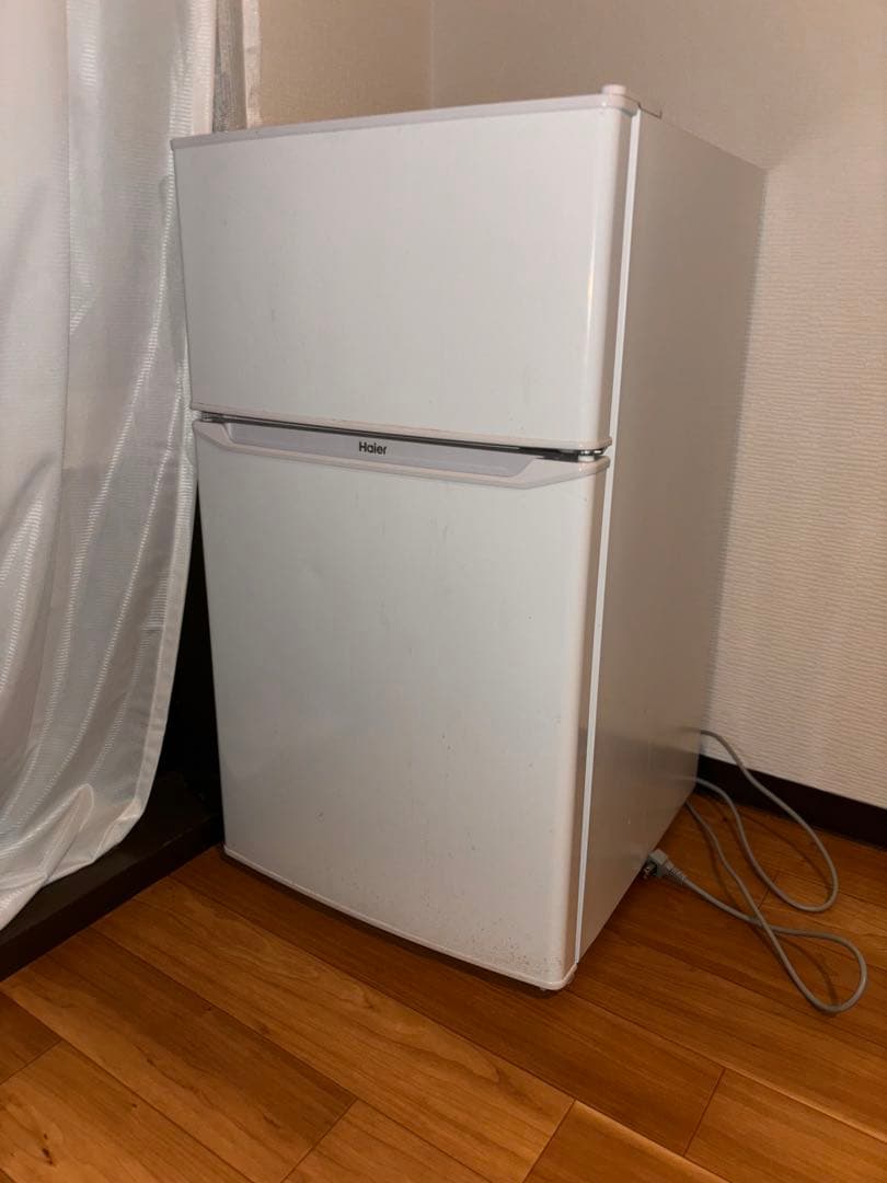小型冷蔵庫　Haier(ハイアール)85L 白　2023年製