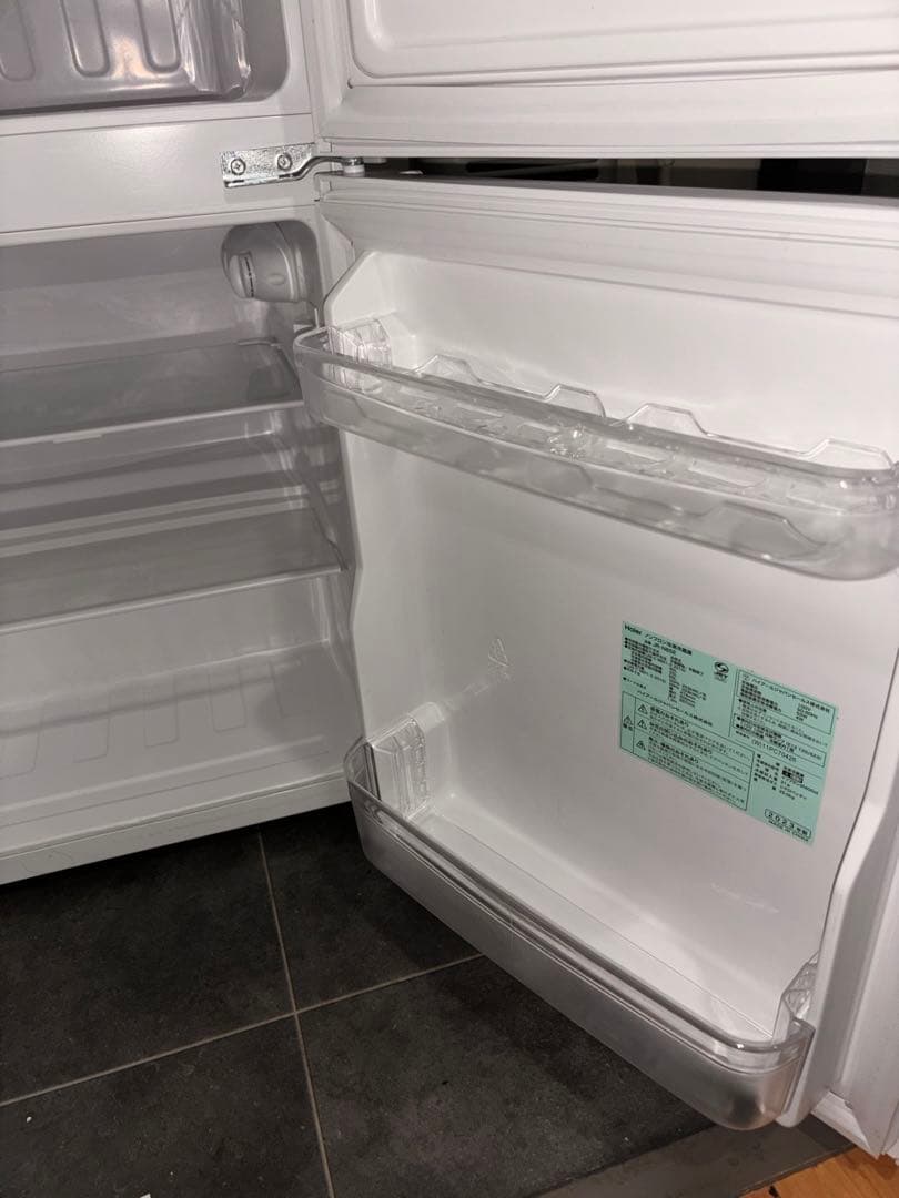 小型冷蔵庫　Haier(ハイアール)85L 白　2023年製