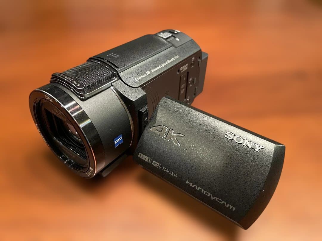 【値引中】SONY FDR-AX45 本体 + 三脚 + バッグ + SDカード