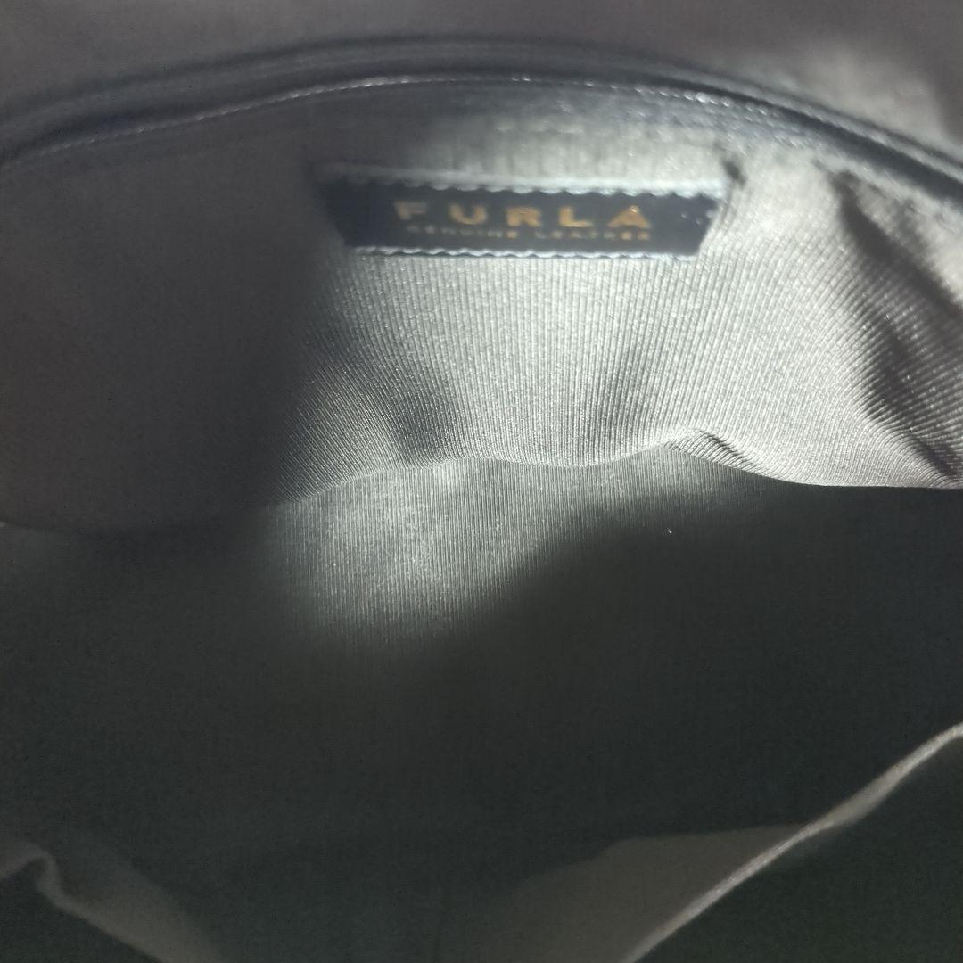【美品】FURLA ブラック ハンドバッグ ショルダーストラップ付き