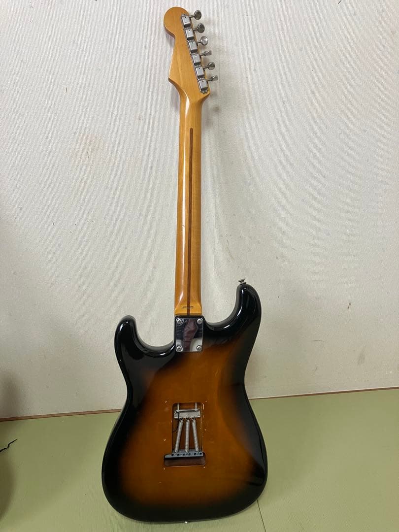 本日限り大特価　fender japan ストラトキャスター　Nシリアル 中古品