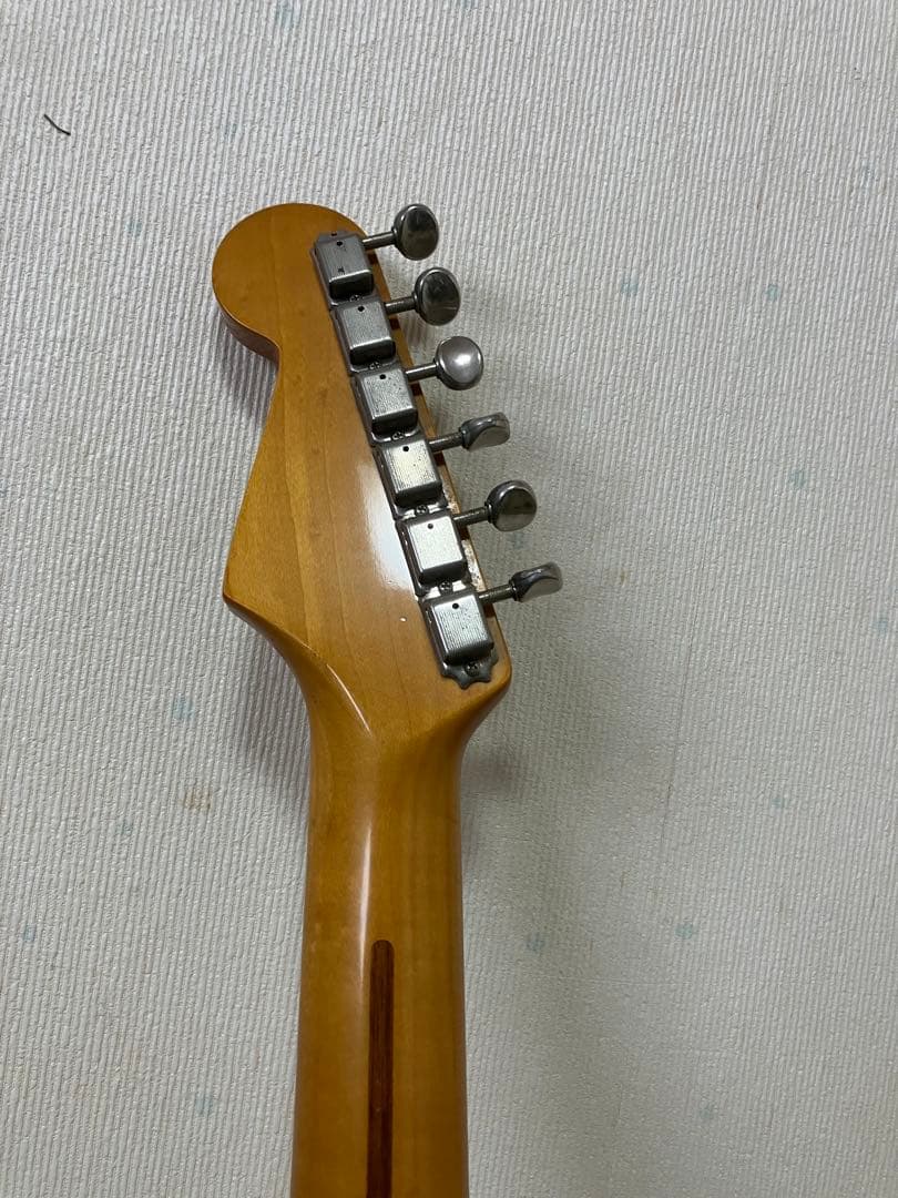 本日限り大特価　fender japan ストラトキャスター　Nシリアル 中古品