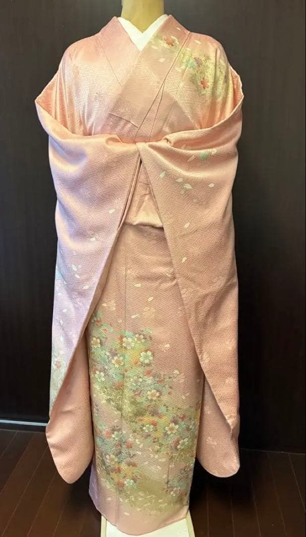 淡いピンク 花柄 振袖 着物