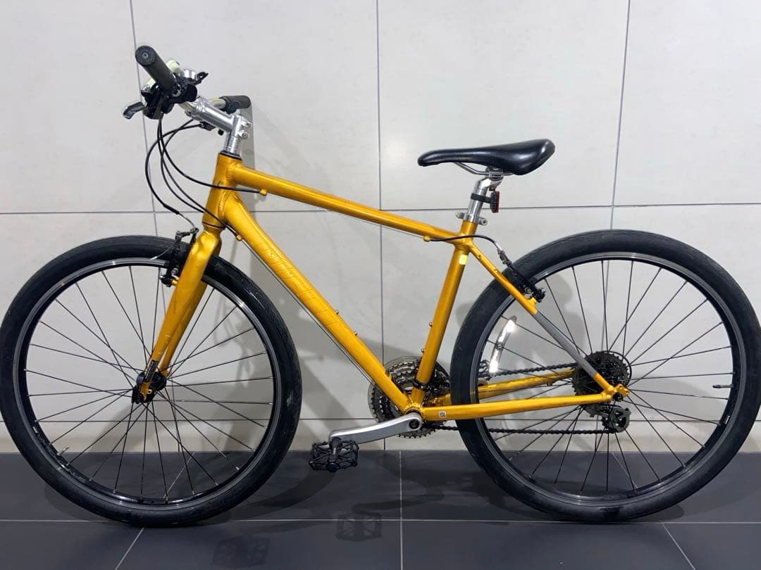 GIANT GRAVIERクロスバイク　ジャイアント　グラビエescape r3