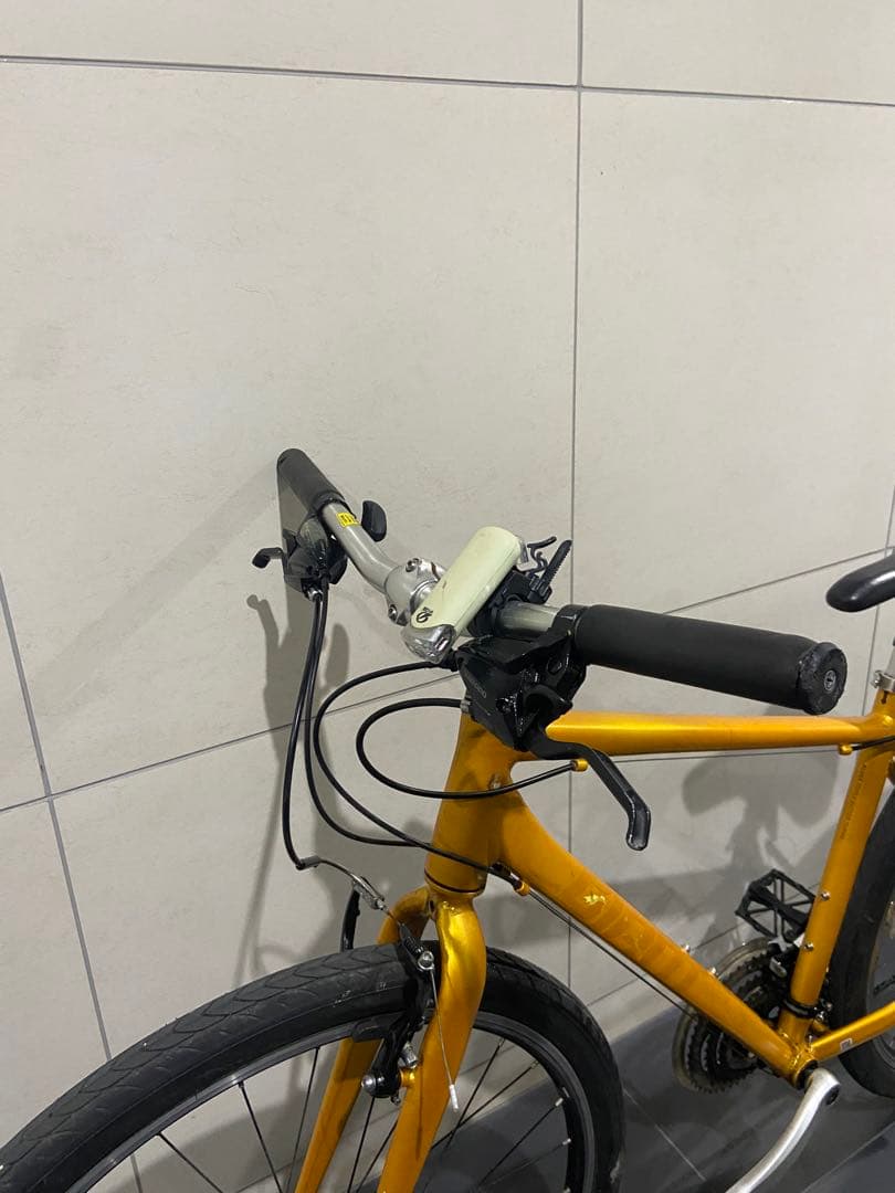 GIANT GRAVIERクロスバイク　ジャイアント　グラビエescape r3