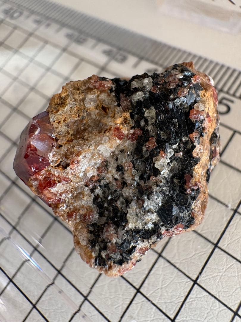 ジルコン　パキスタン産