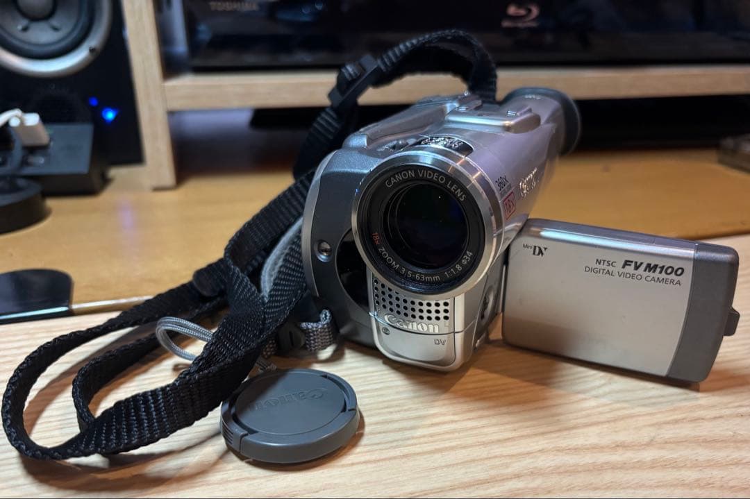 正常動作確認済美品　キヤノン　miniDVビデオカメラ FV-M100