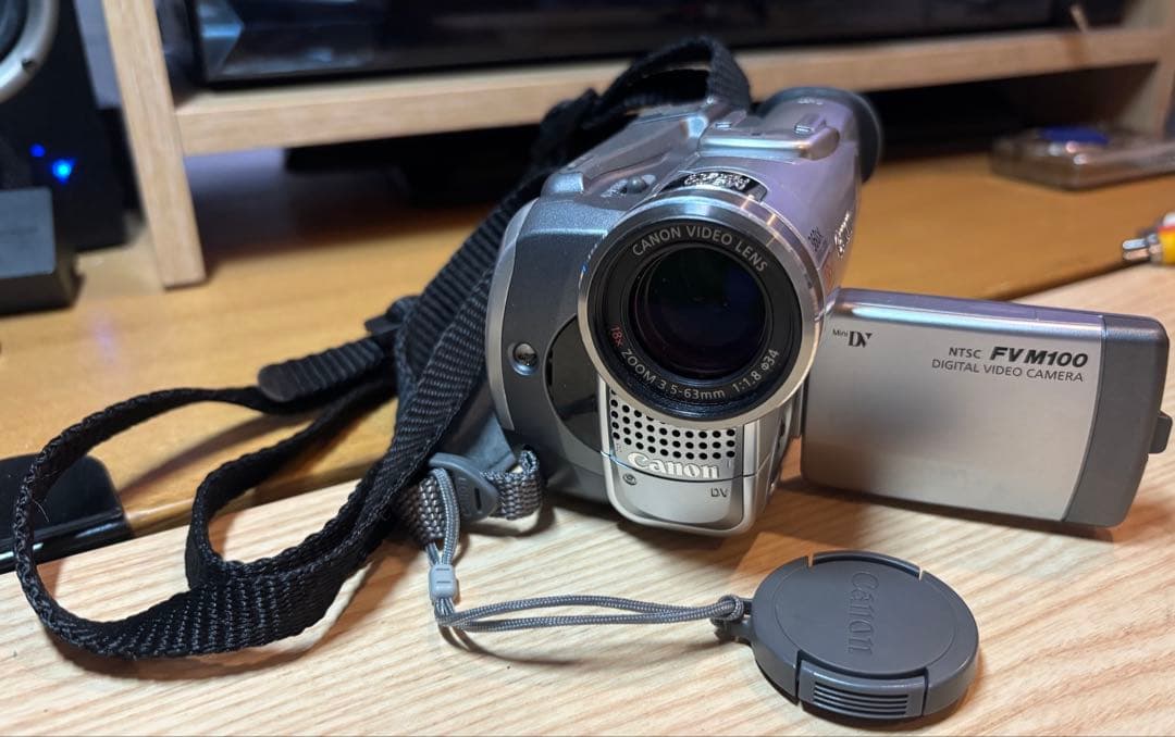 正常動作確認済美品　キヤノン　miniDVビデオカメラ FV-M100