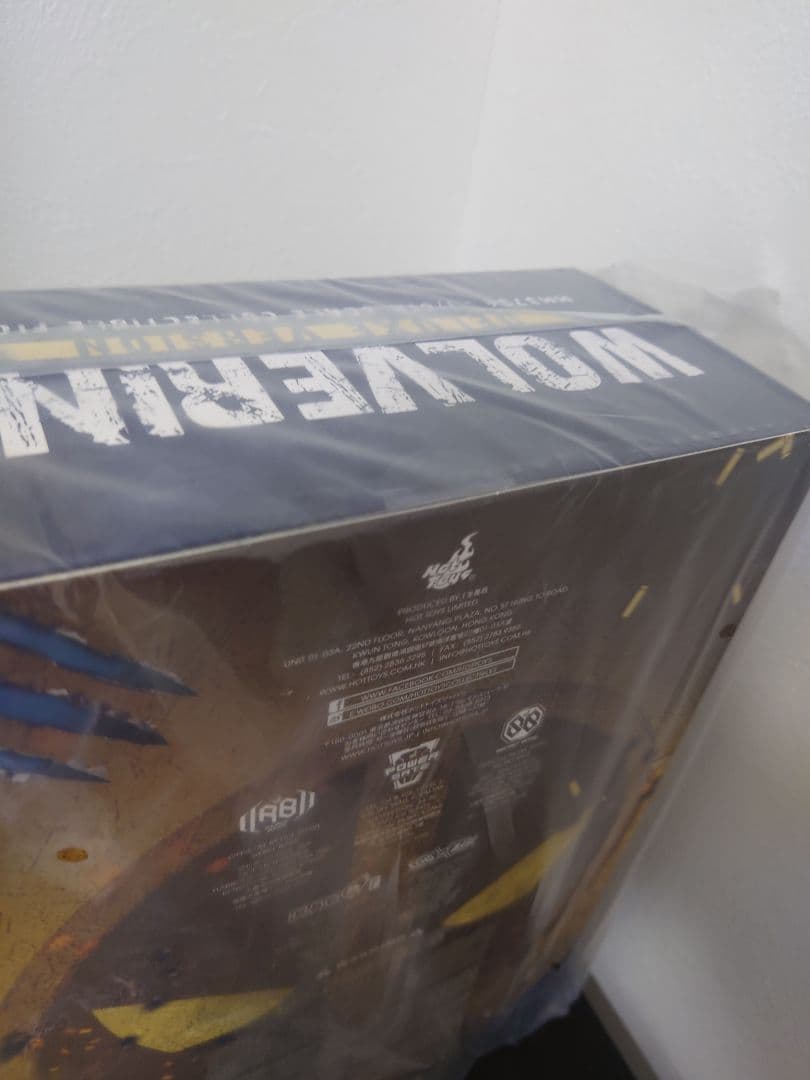 ホットトイズ 1/6 ウルヴァリン(デラックス版)未開封