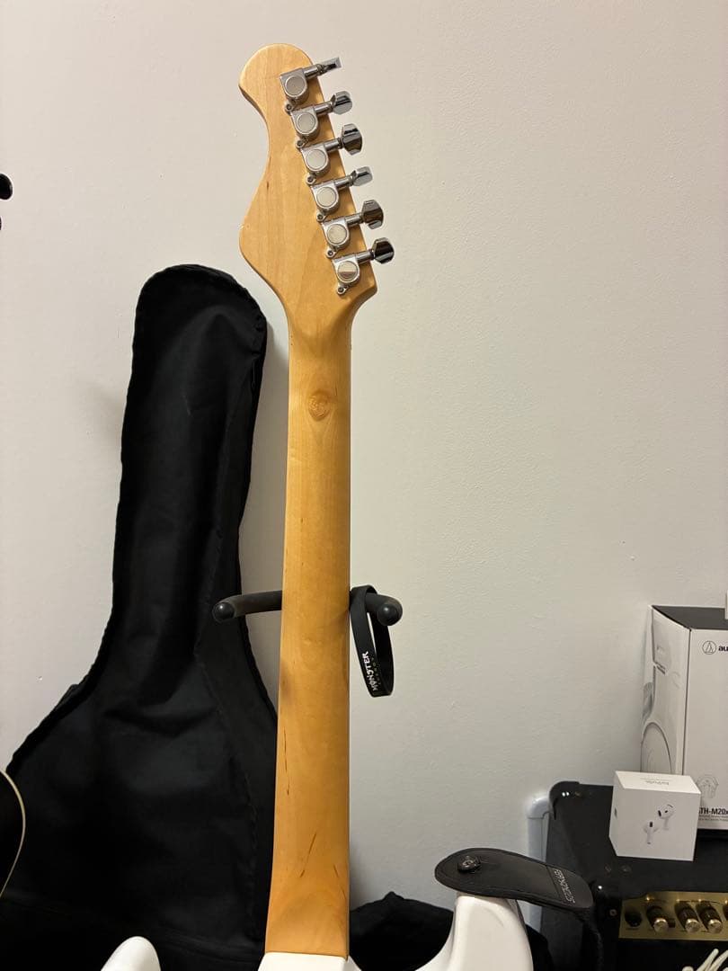 PlayTechストラトキャスタータイプ エレキギター