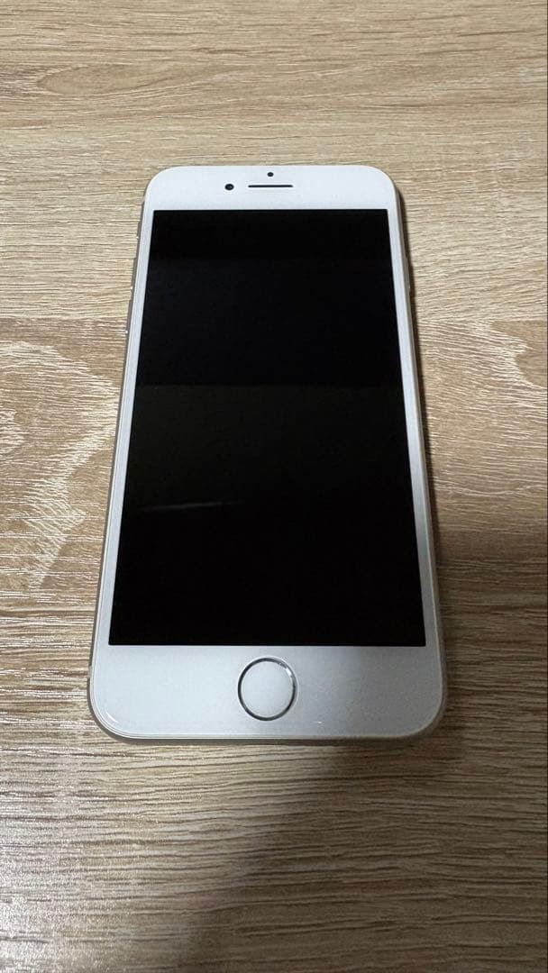 iPhone 8 64GB（SIMフリー）