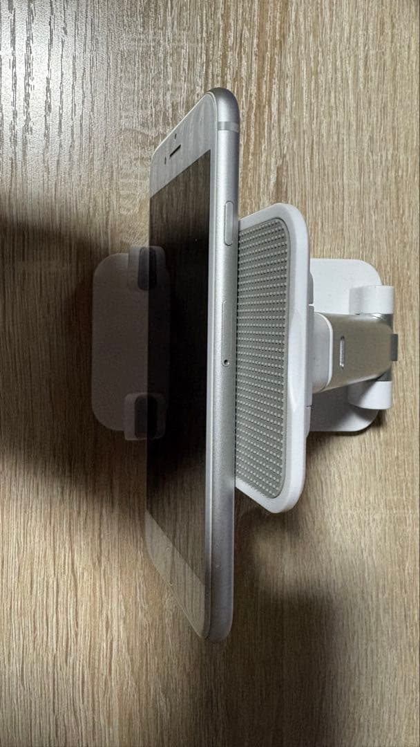 iPhone 8 64GB（SIMフリー）