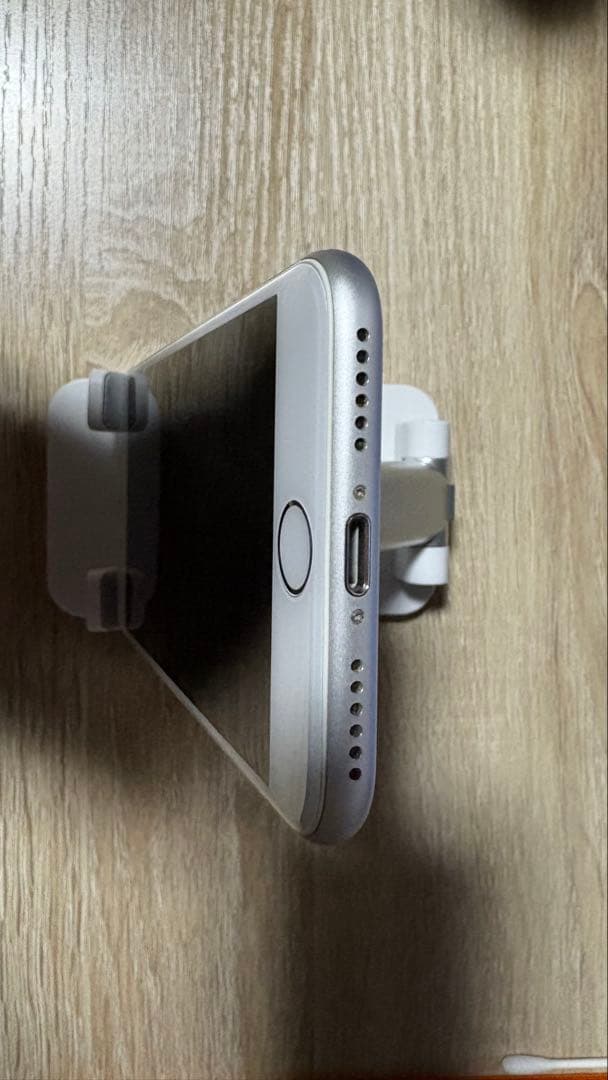 iPhone 8 64GB（SIMフリー）