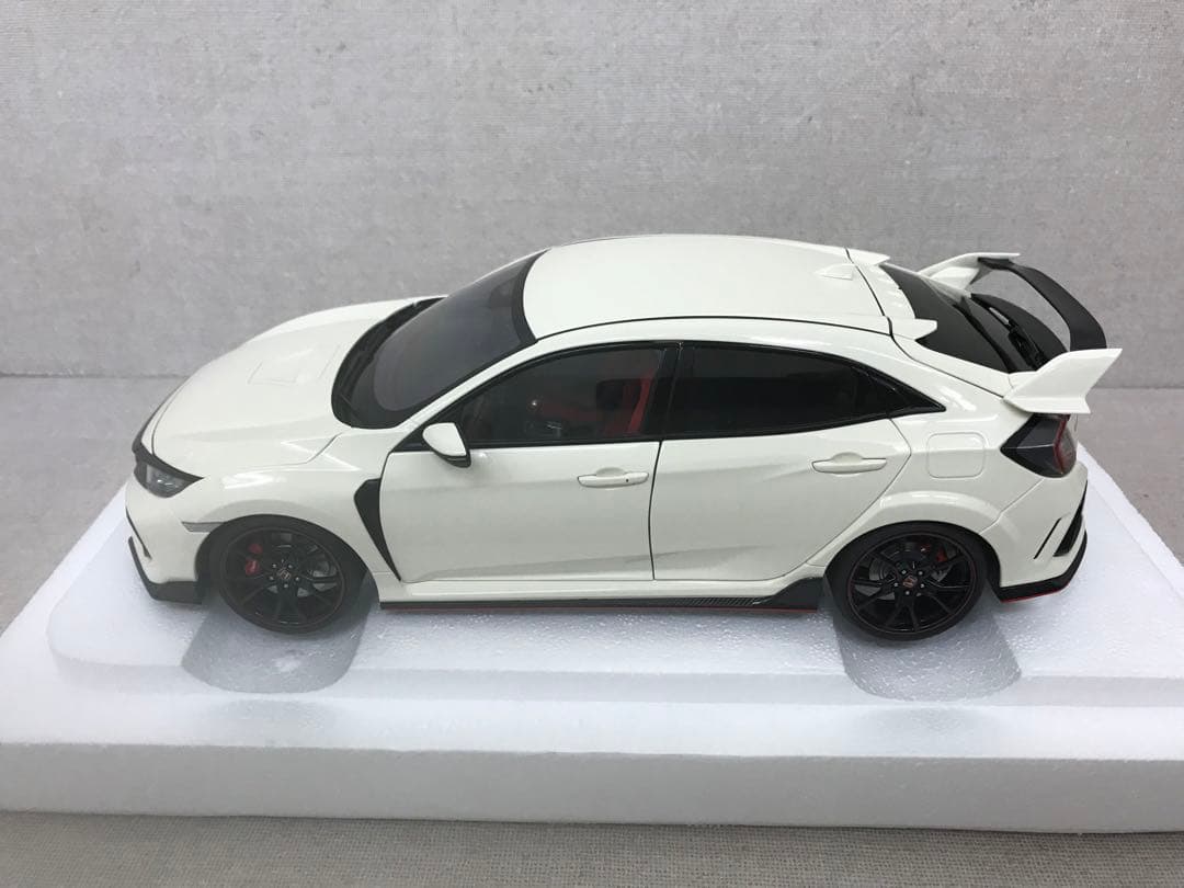 オートアート　1/18 シビックタイプR FK8