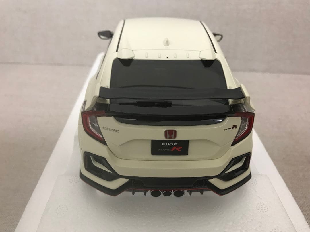オートアート　1/18 シビックタイプR FK8