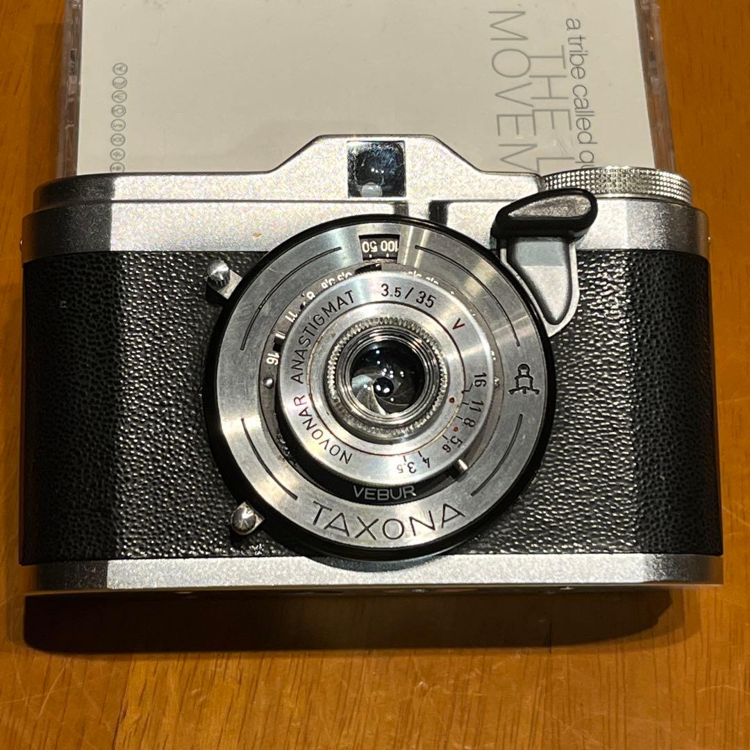 フィルムカメラ ZEISS IKON TAXONA NOVONAR 35mm f3.5 V