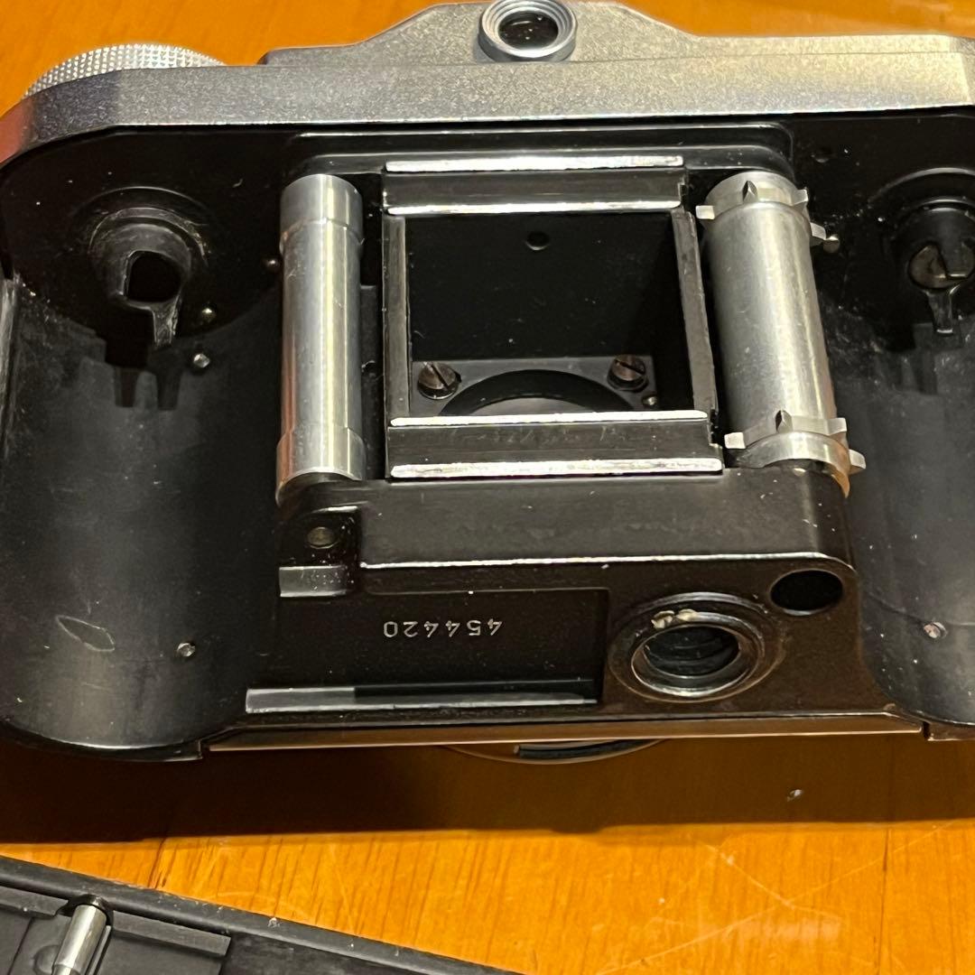 フィルムカメラ ZEISS IKON TAXONA NOVONAR 35mm f3.5 V