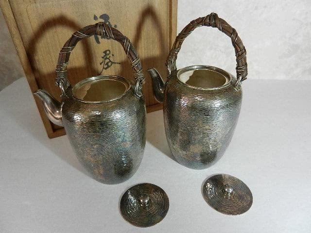 京都「岡野利光」造　純銀製棗形酒器「ちろり」一対