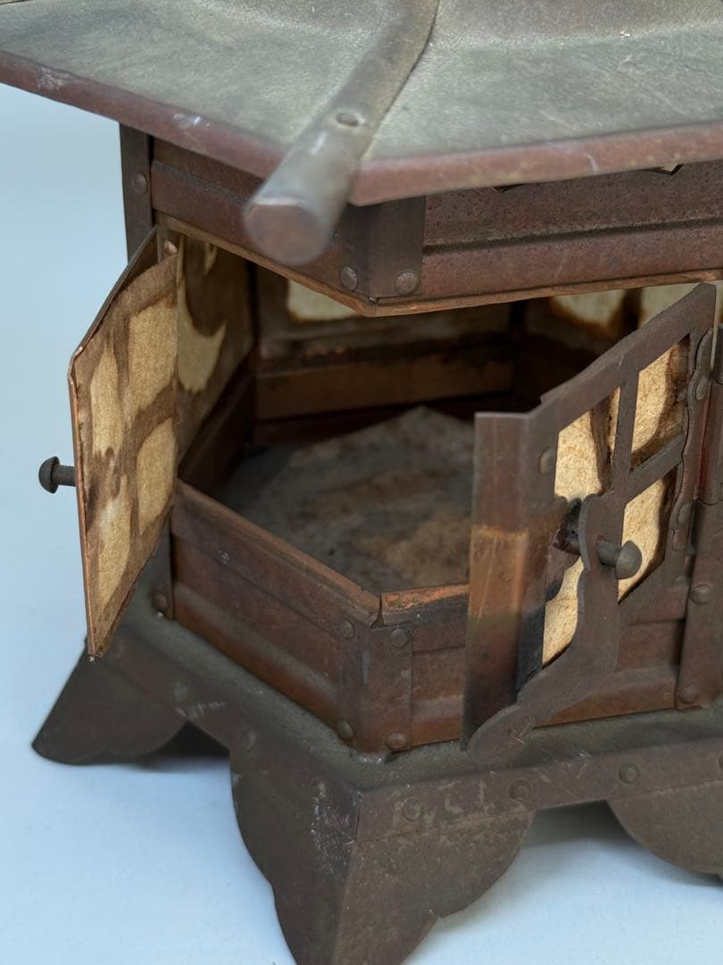 T28 時代 蝉吊灯籠 銅製造 職人作品 伝統技術 セミ細工物