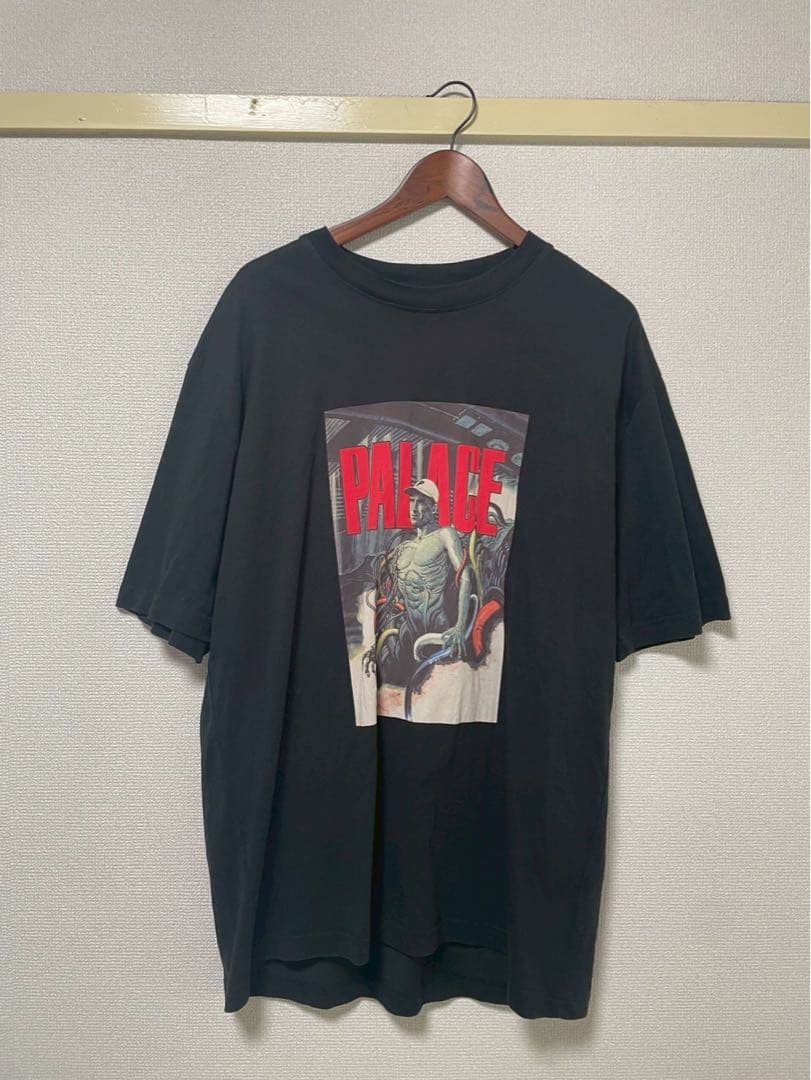 トップス PALACE AKIRA