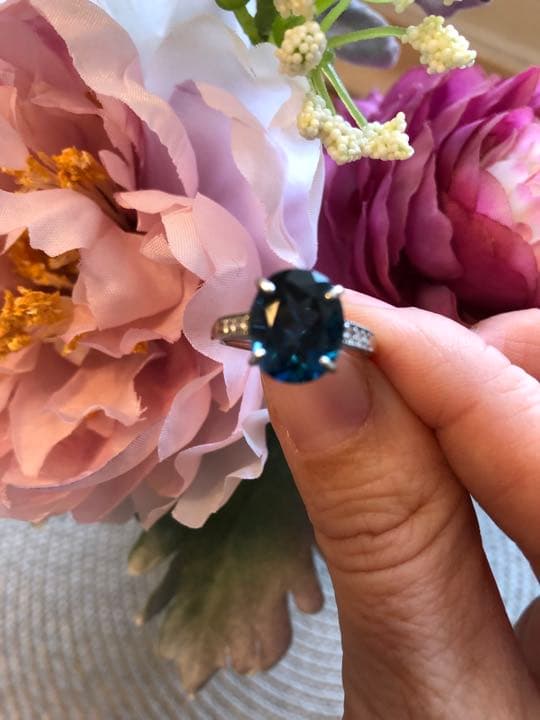 ロンドンブルートパーズ