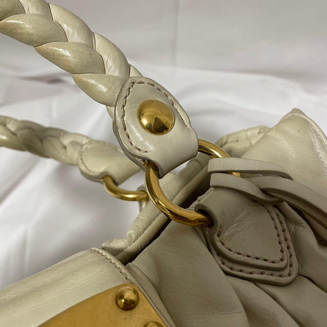 ■極美品■ MIUMIU ハンドバッグ　マテラッセル　白　ギャザー