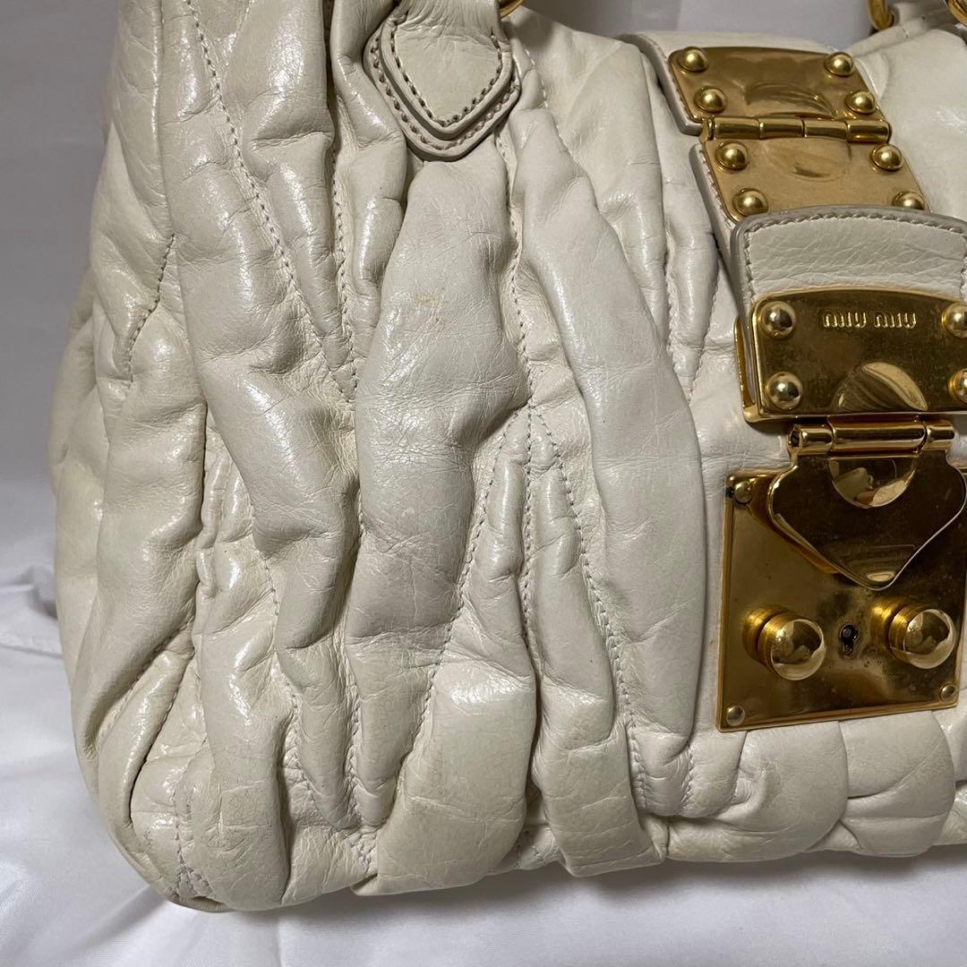 ■極美品■ MIUMIU ハンドバッグ　マテラッセル　白　ギャザー